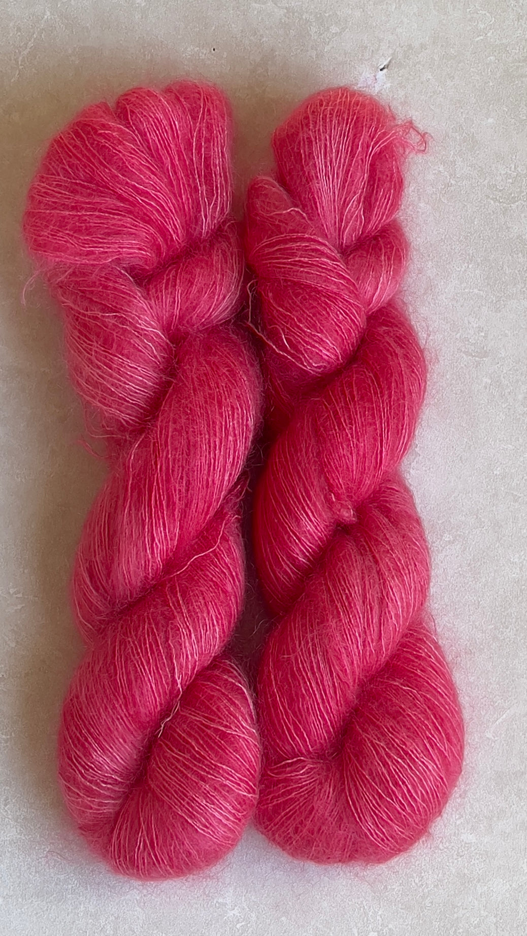 Rosa-Sløyfe i Kid Silk Mohair