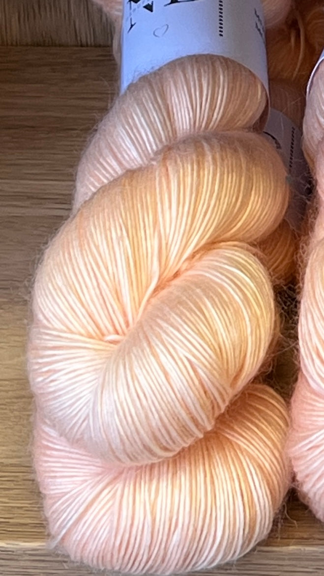 PEACH - Merino-mohair