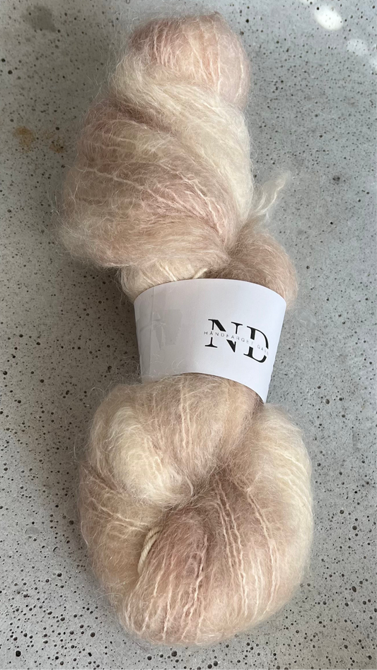 Garnkurven 42- Kid Fluffy Mohair